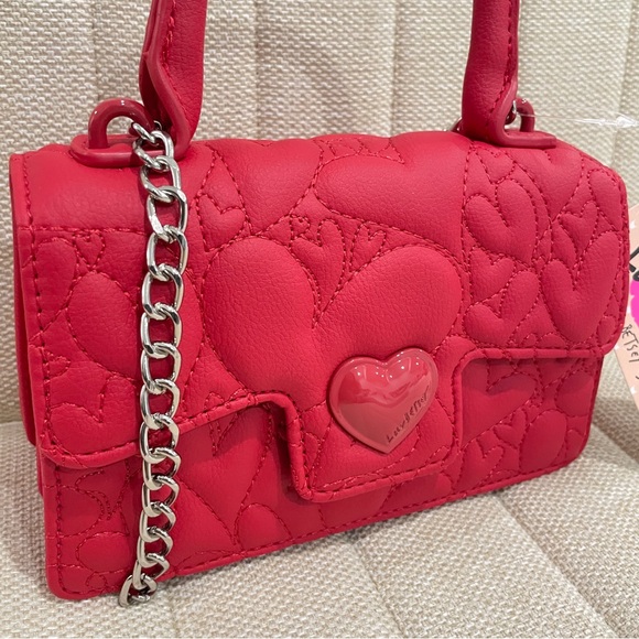 Betsey Johnson Red Crossbody Bag nwot 8 X5 size. Pretty red purse with chain. - Picture 2 of 11